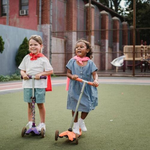 Encuentra ropa infantil con estampados y colores vibrantes en Panamá
